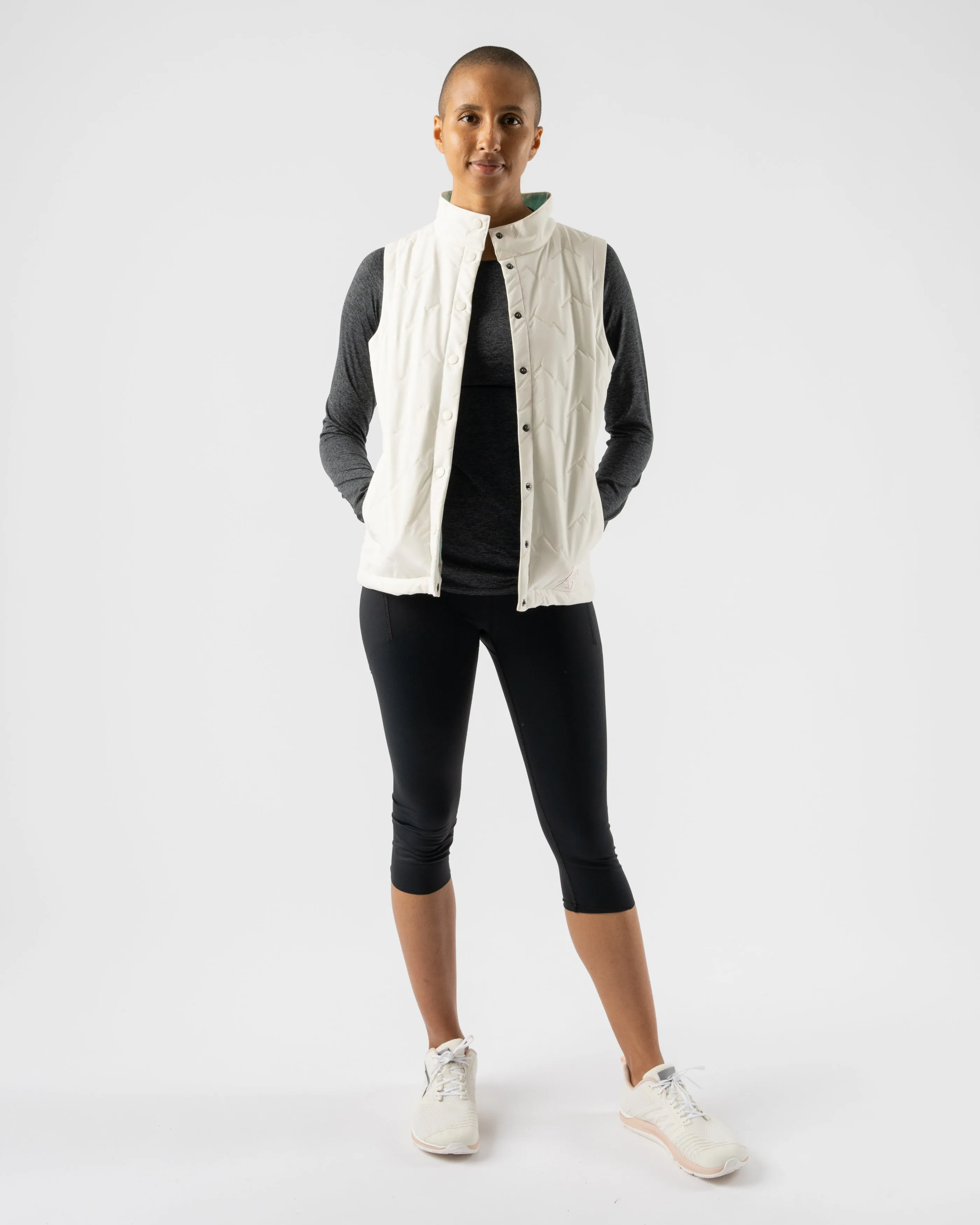 Dawn To Dusk Vest sold by rabbit product image thumbnail 2