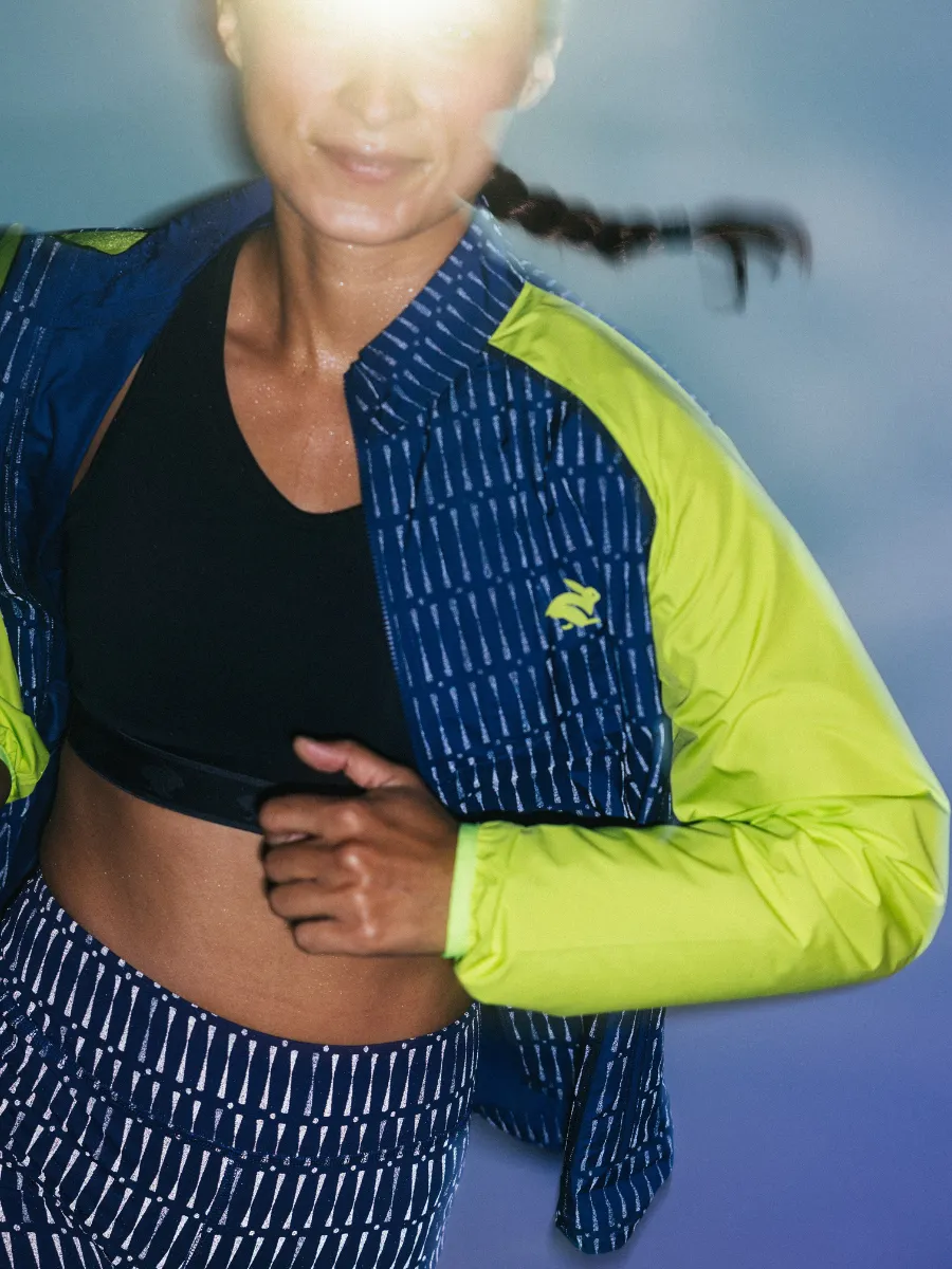 Low Light Momentum Jacket sold by rabbit product image thumbnail 2