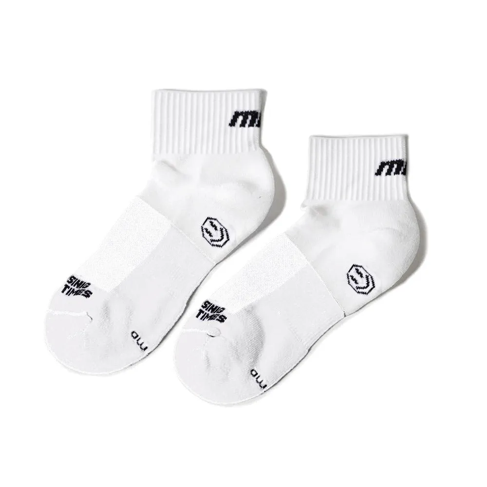Quarter Crew Sock- Basic White sold by rnnr
