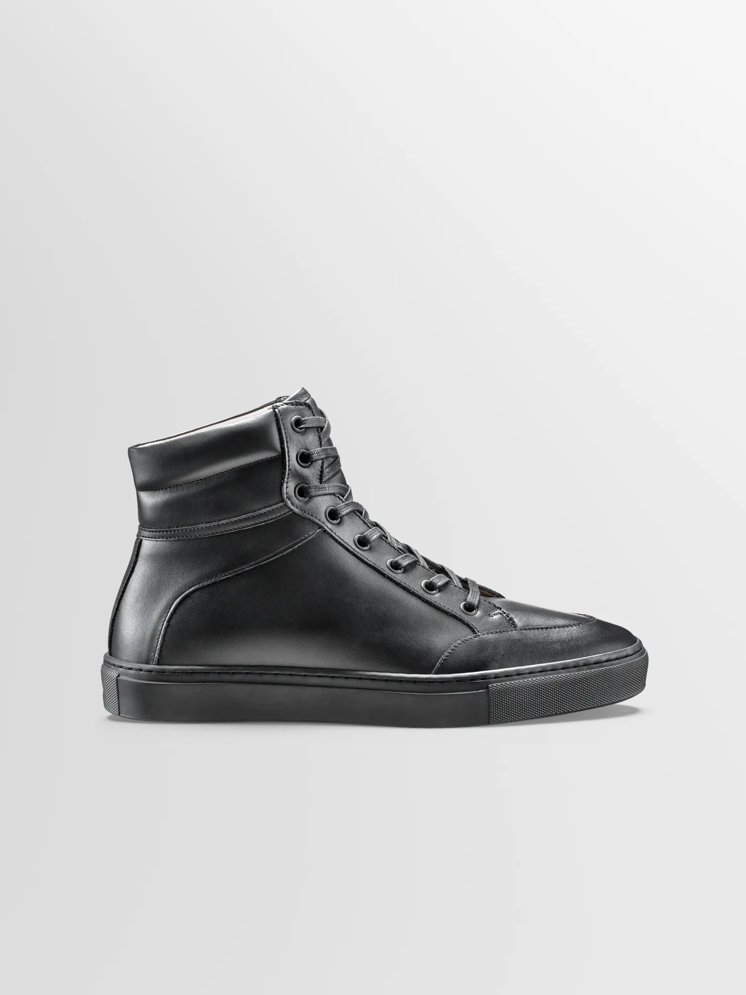 Primo Leather Sneaker in Nero sold by Koio