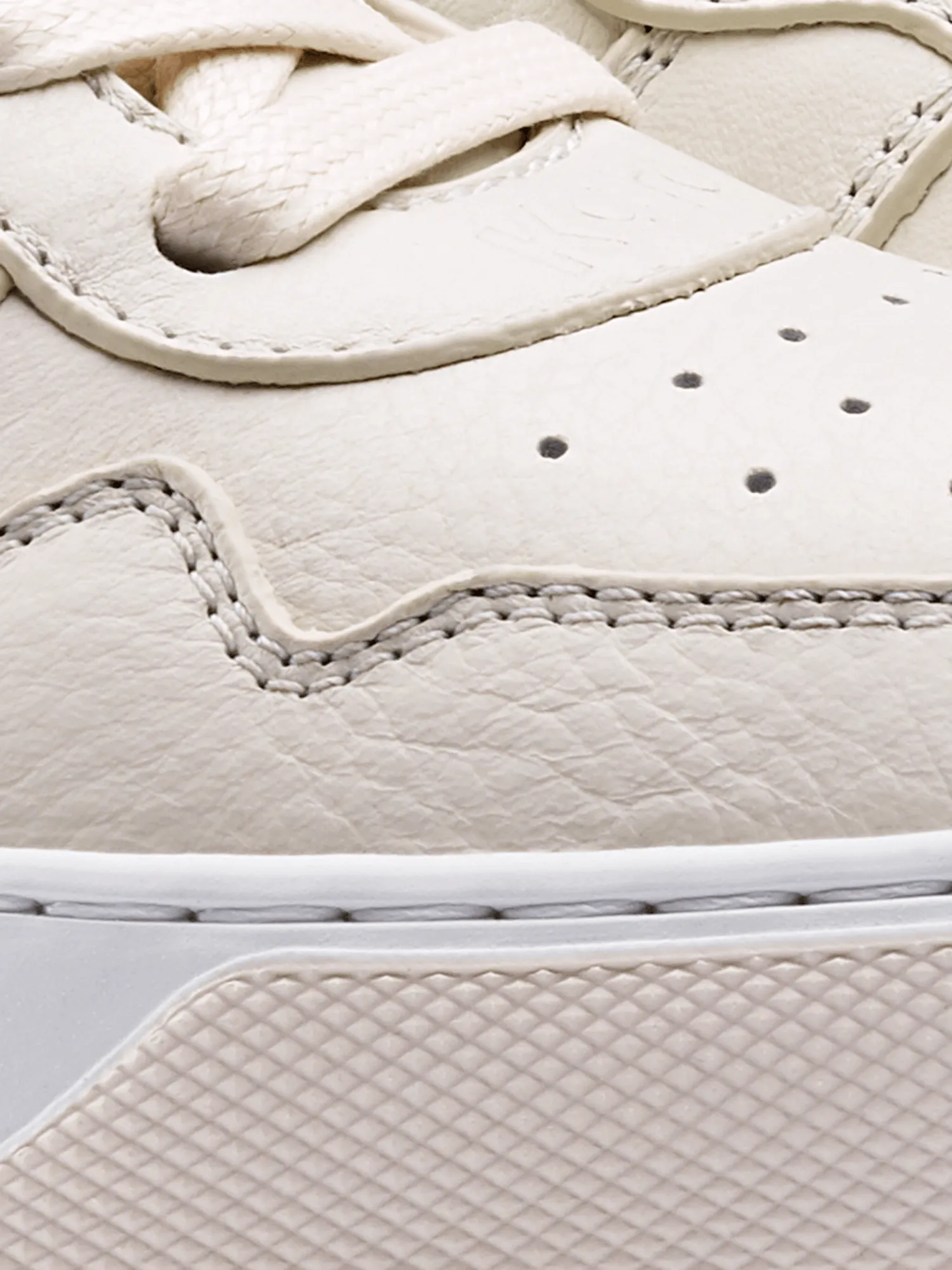 Metro in Antique White sold by Koio product image thumbnail 5