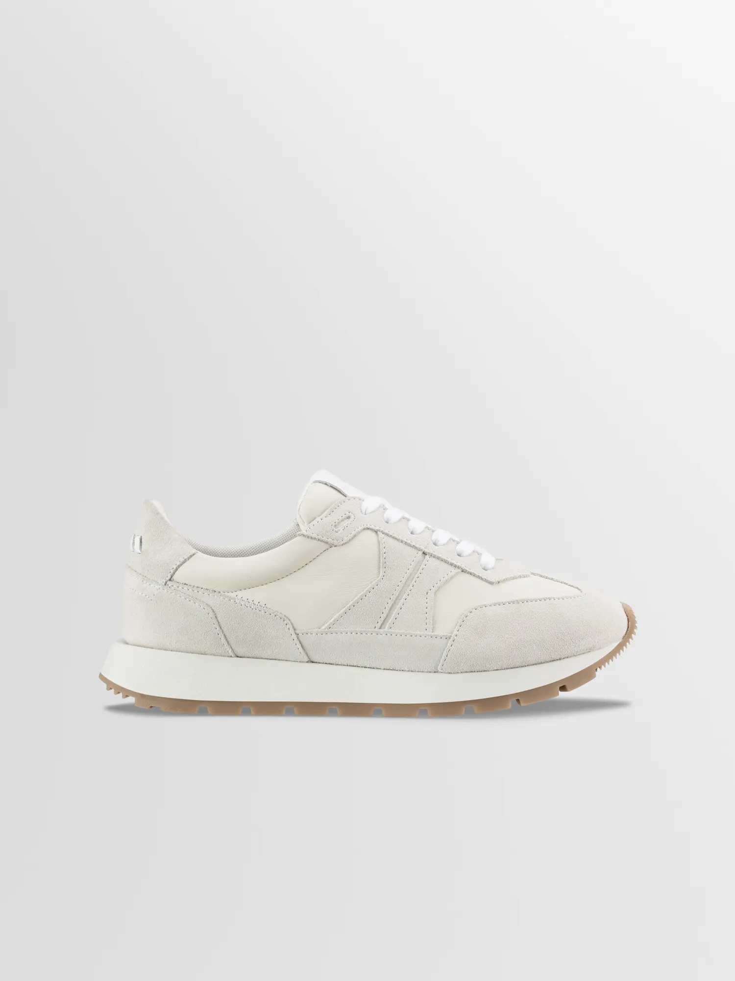 Retro Runner in Cloud sold by Koio