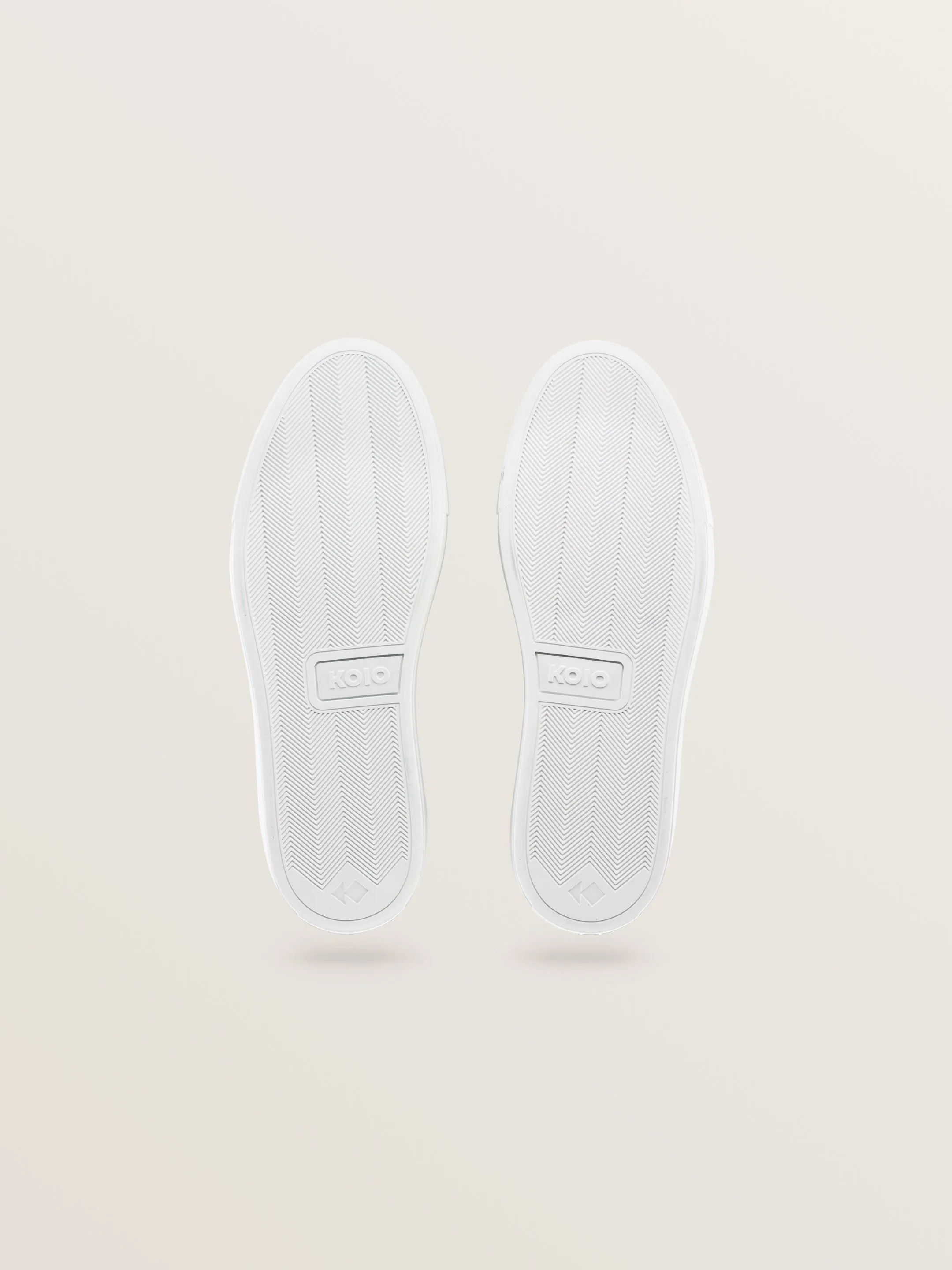 Capri Regenerative in Onyx sold by Koio product image thumbnail 4