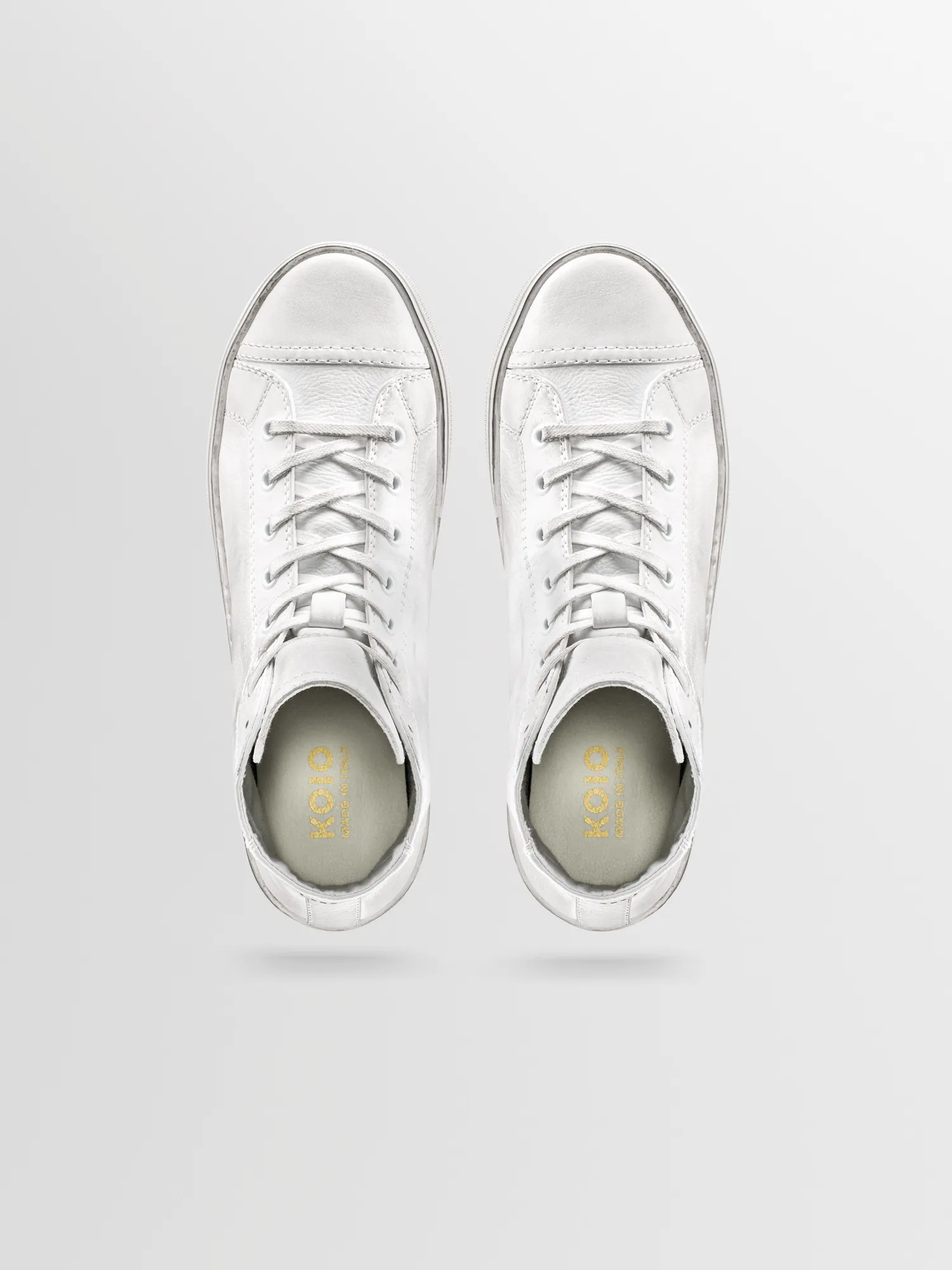 Court in Chalk Distressed sold by Koio product image thumbnail 3