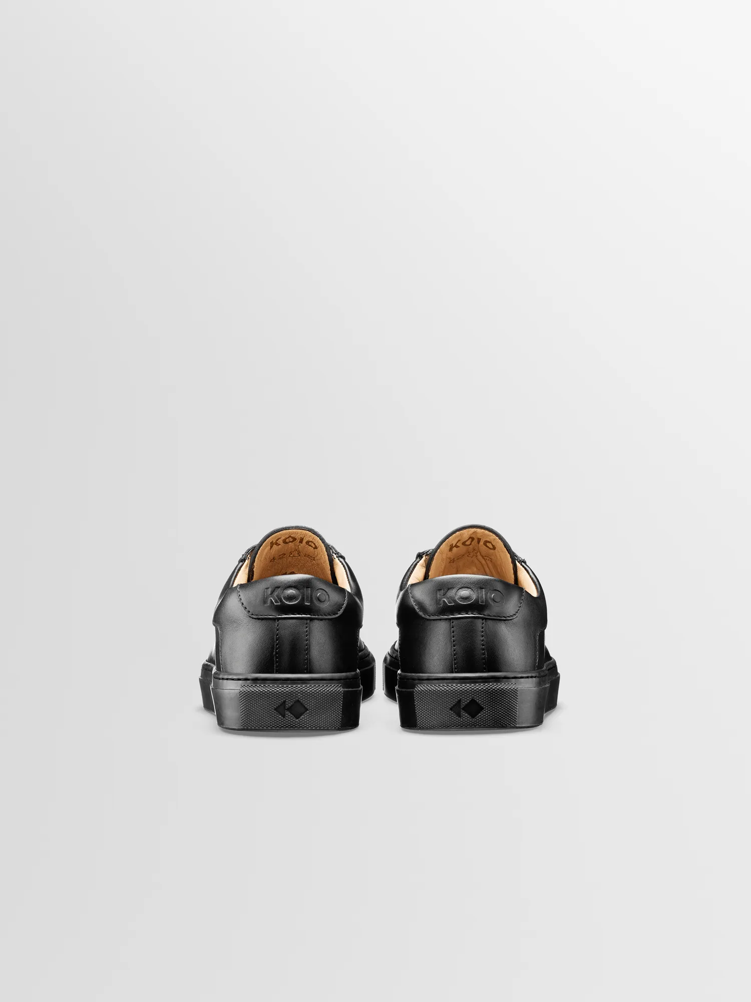 Capri (1st Gen) in Nero sold by Koio product image thumbnail 4