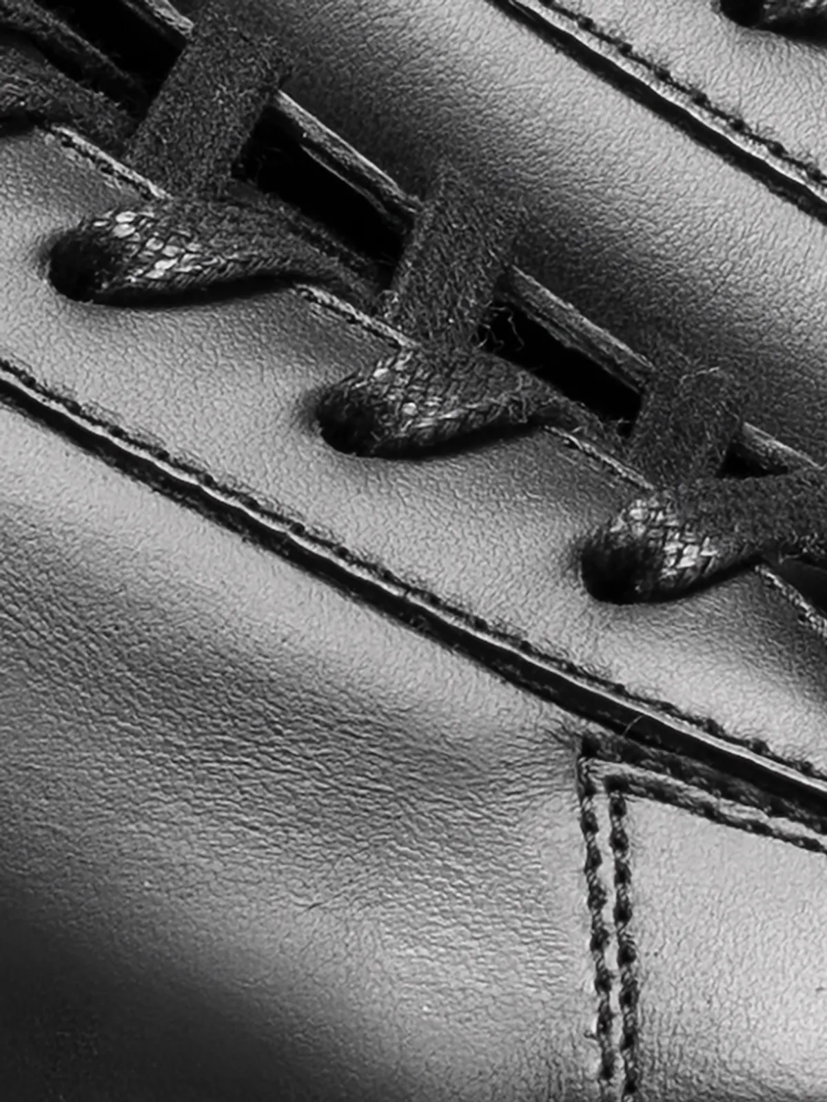 Capri Mid Leather Sneaker in Nero sold by Koio product image thumbnail 5