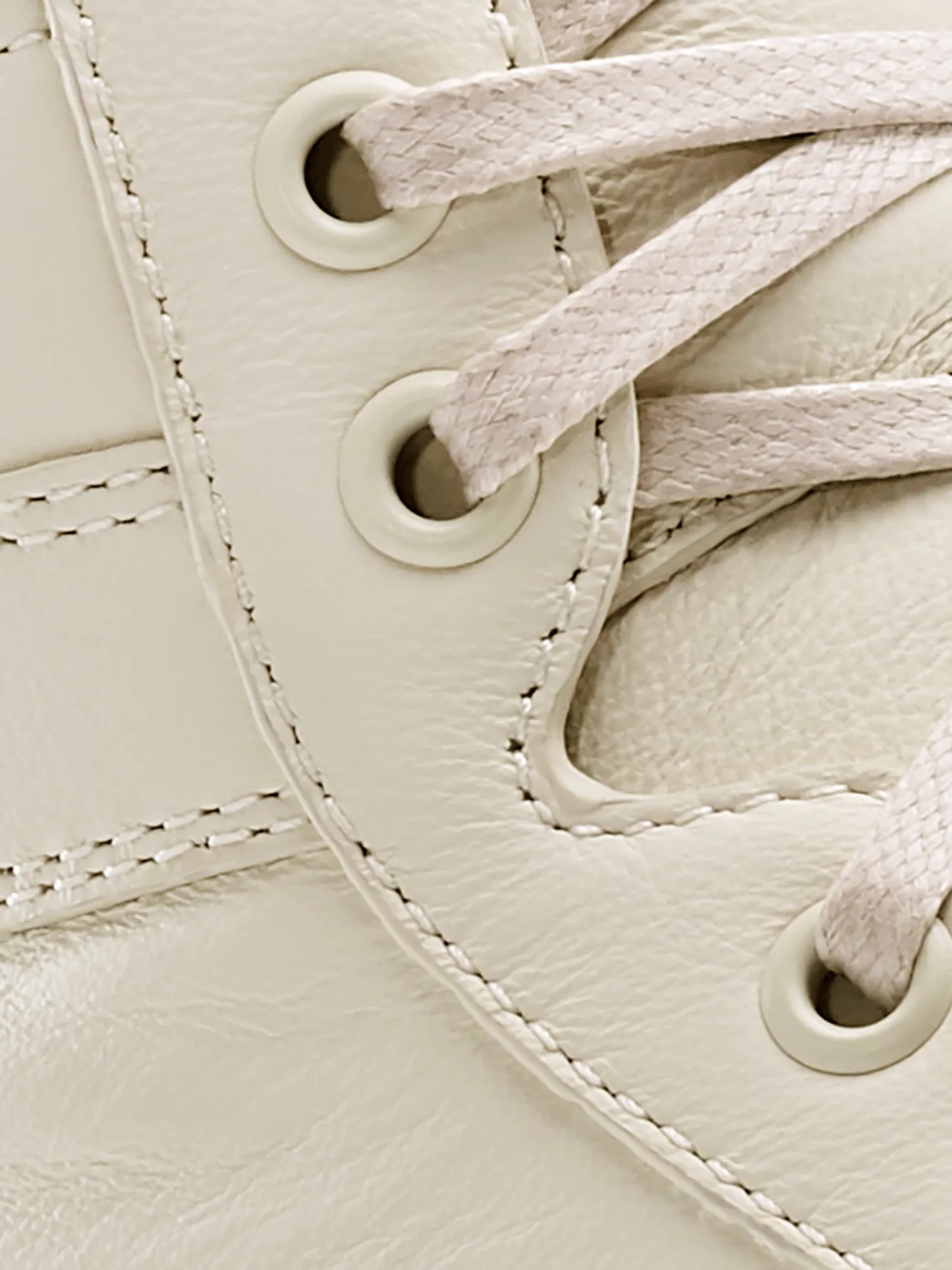 Primo in Antique White (1st Gen) sold by Koio product image thumbnail 5