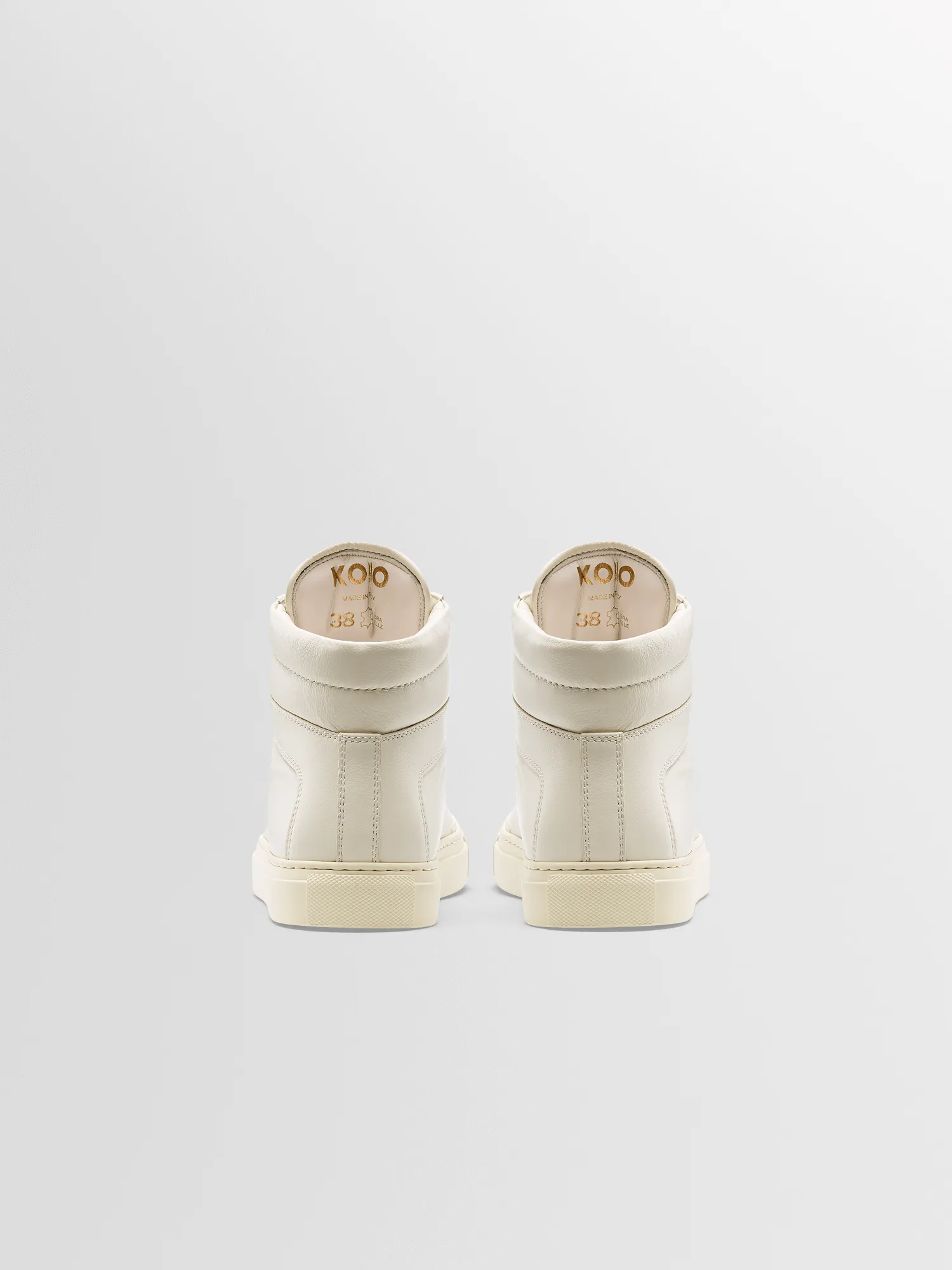 Primo in Antique White (1st Gen) sold by Koio product image thumbnail 4