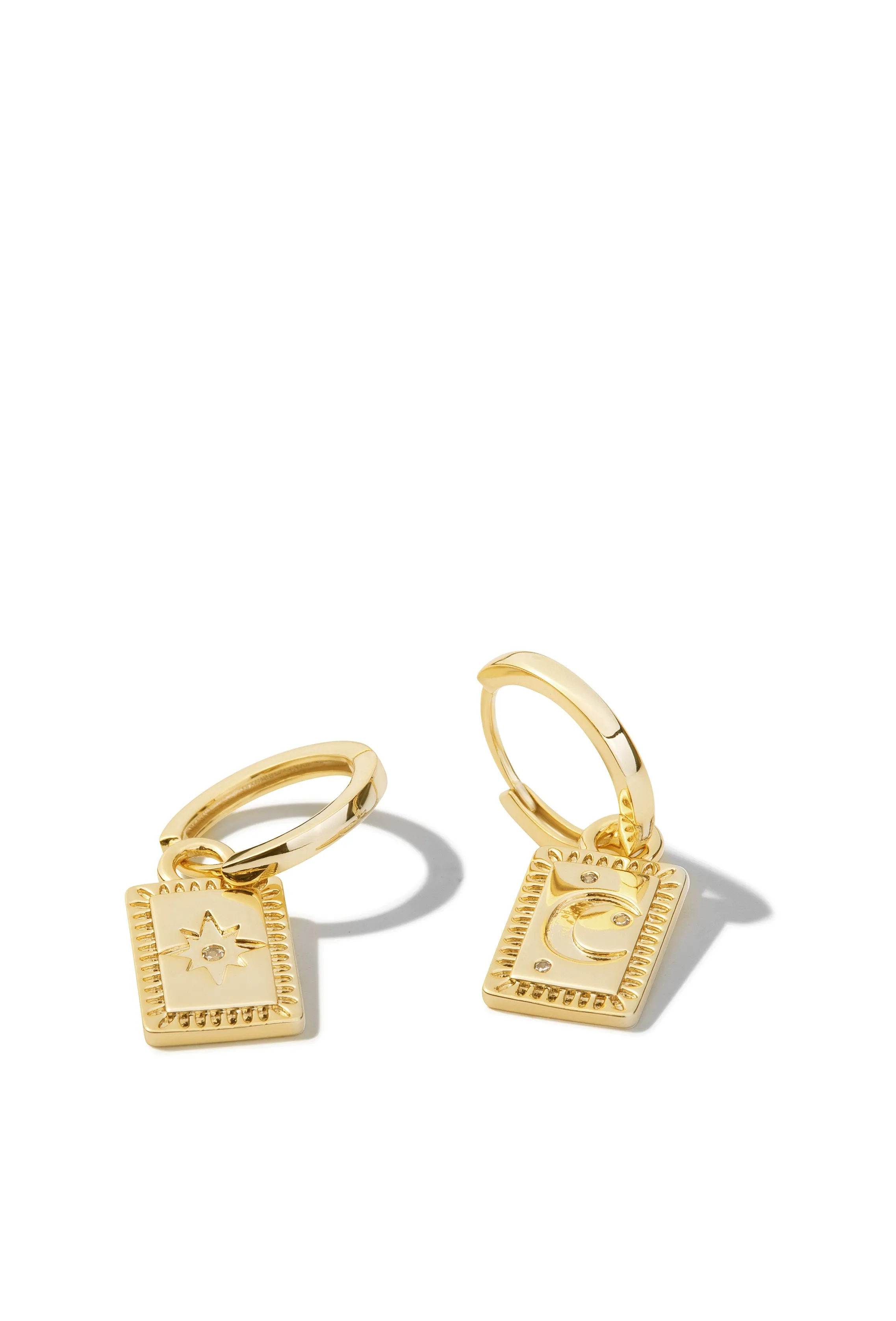 Amulet sold by Oomiay