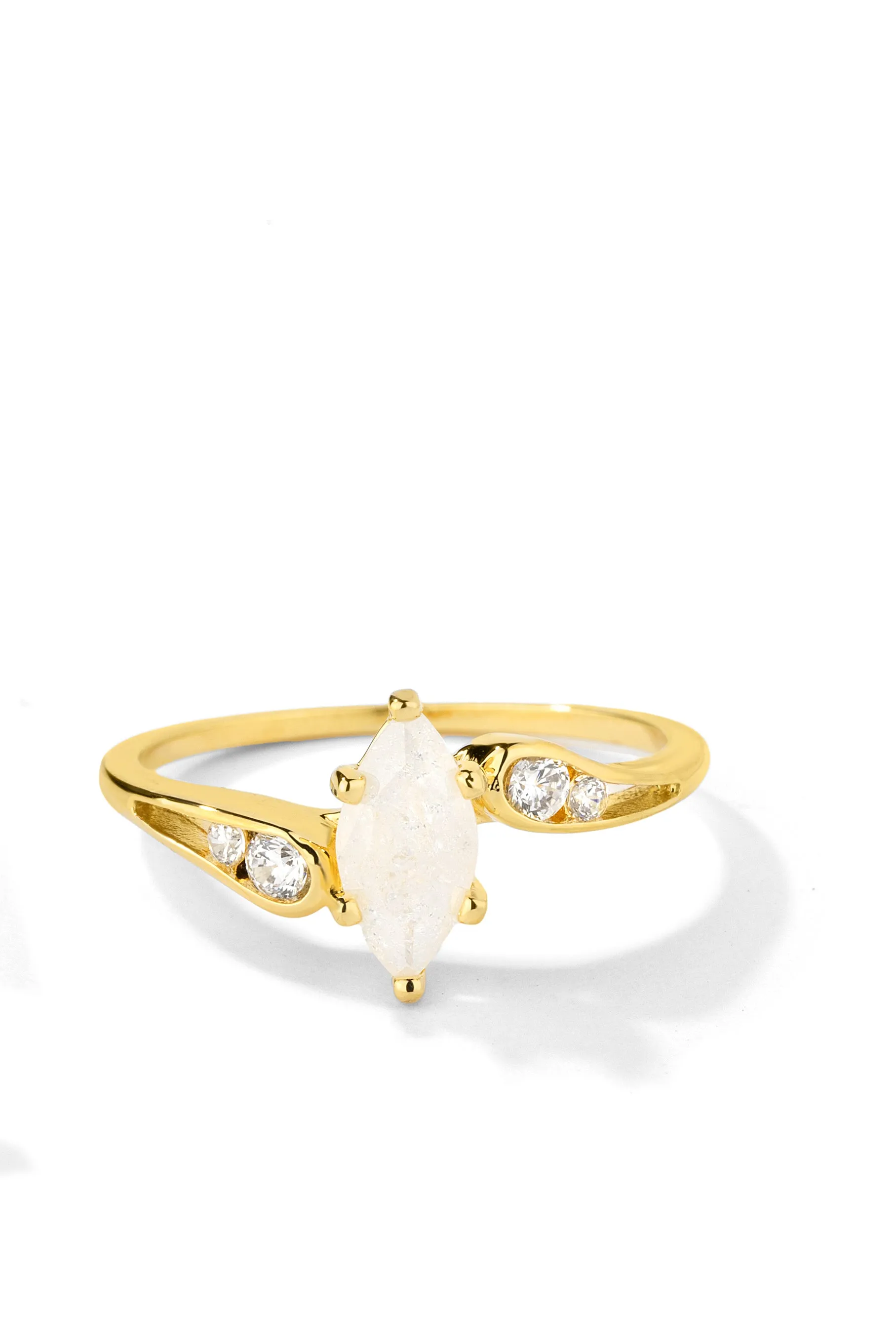 Alpine Ring sold by Oomiay