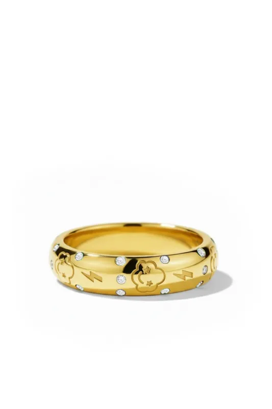 Design 380 sold by Oomiay