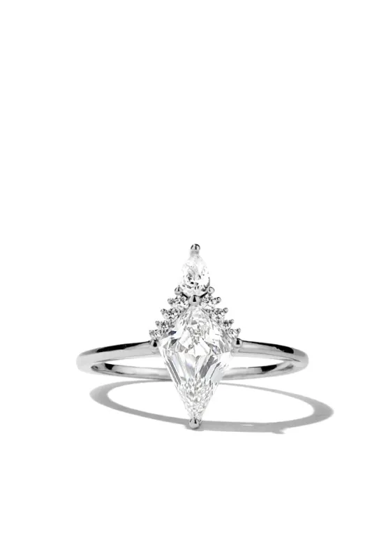 Narnia | Sterling Silver Ring sold by Oomiay