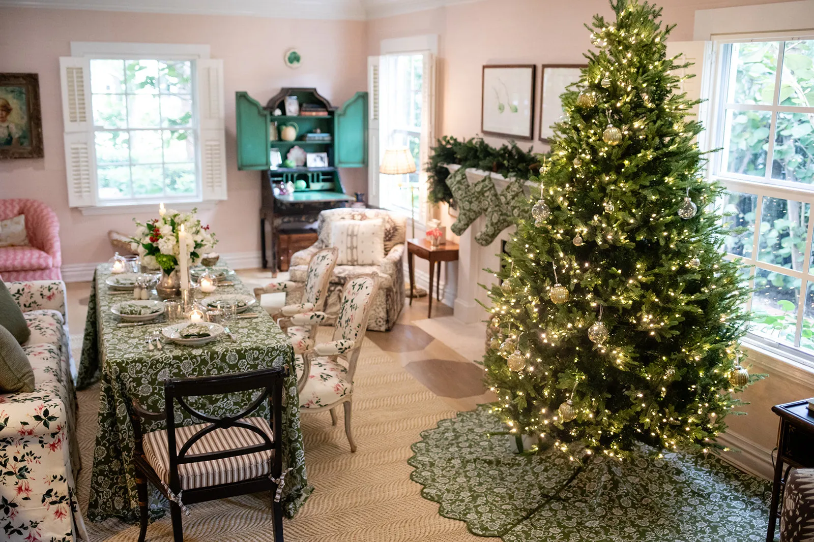 Moss Petunia Tree Skirt sold by Julia Amory product image thumbnail 4