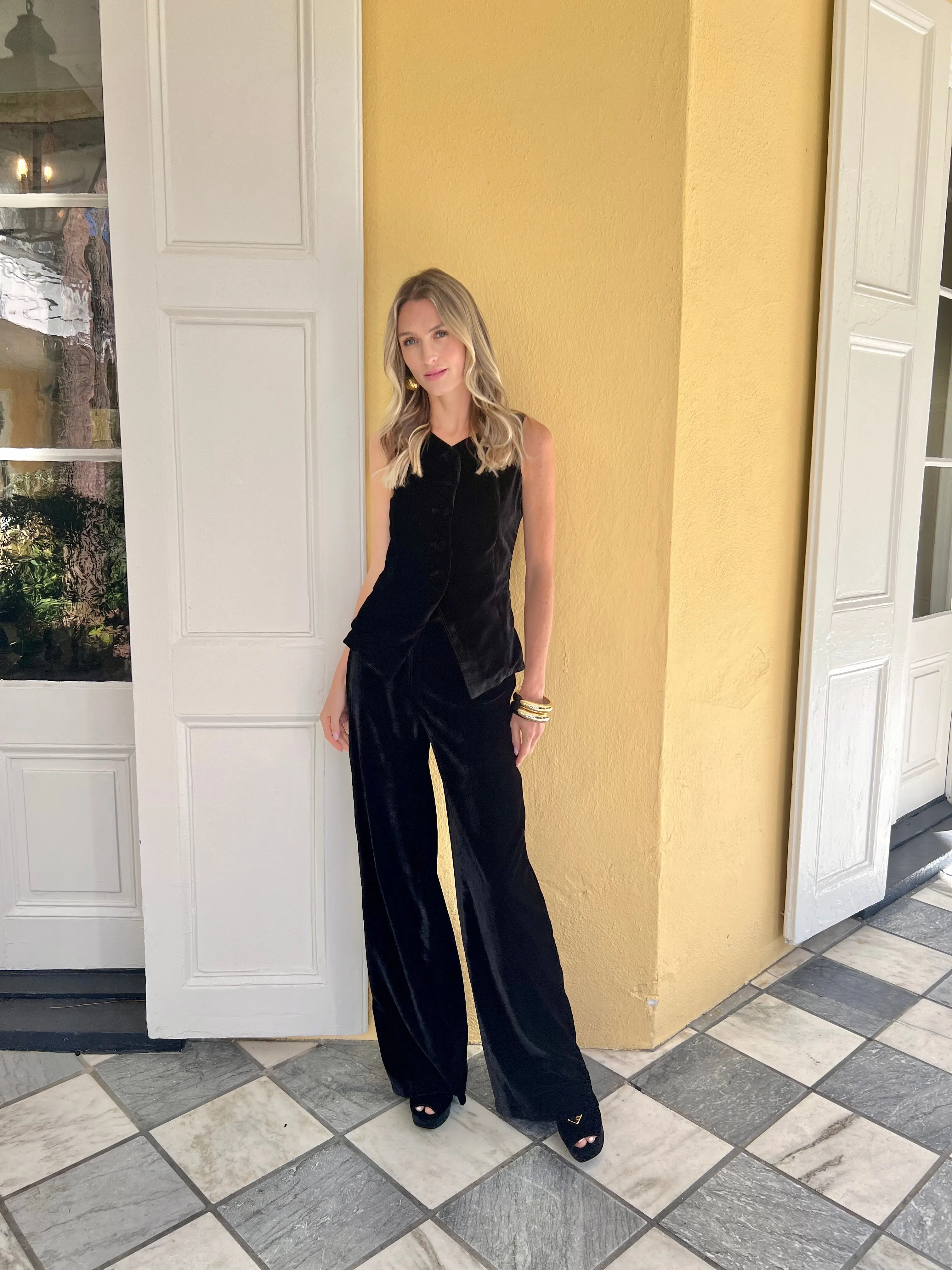 Julia Pant Velvet - Noir sold by Julia Amory product image thumbnail 4