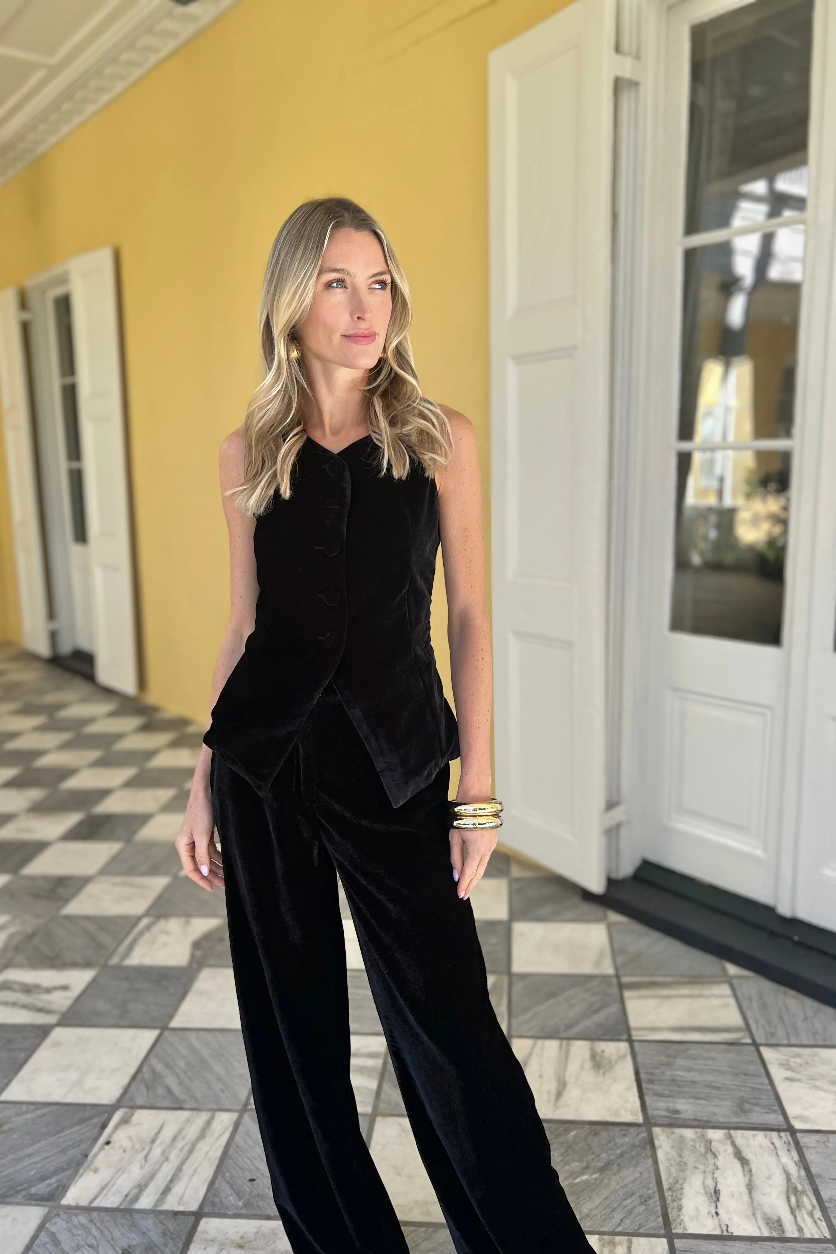 Julia Pant Velvet - Noir sold by Julia Amory product image thumbnail 2