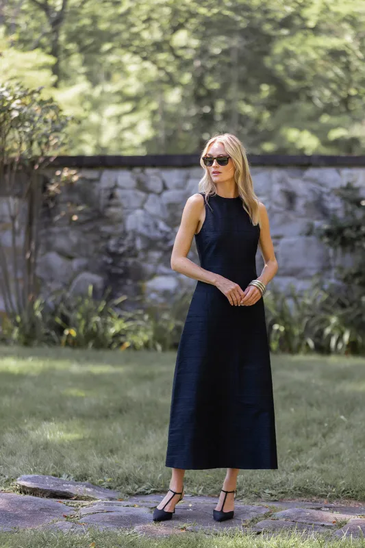 Slim Jane Dress - Noir sold by Julia Amory