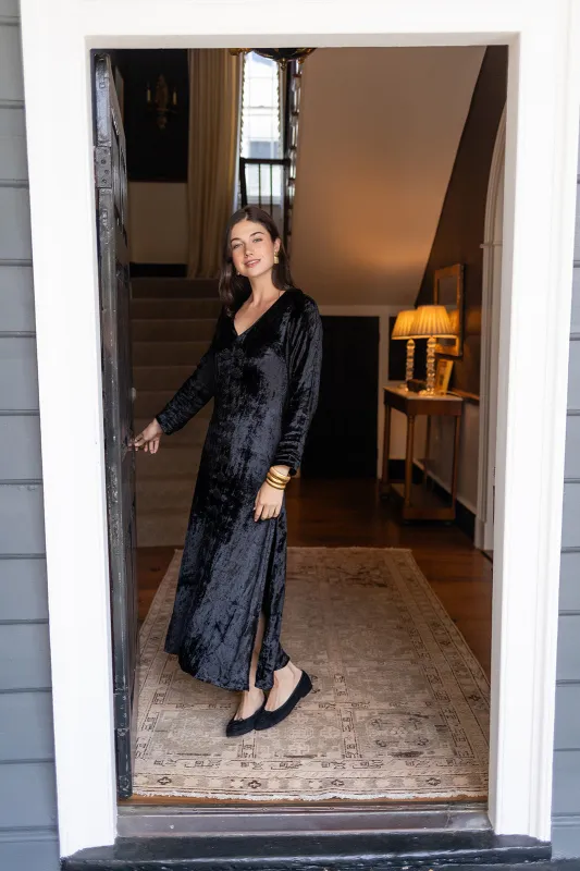 Chloe Caftan Velvet - Noir sold by Julia Amory