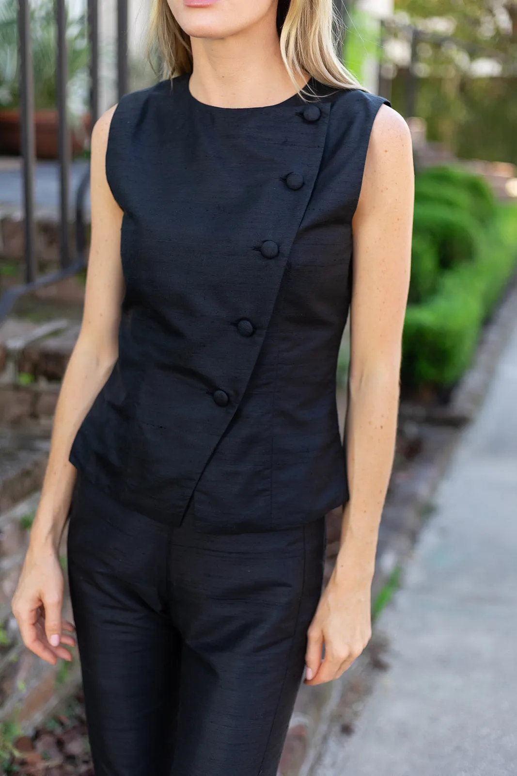 Tori Vest - Noir sold by Julia Amory product image thumbnail 2