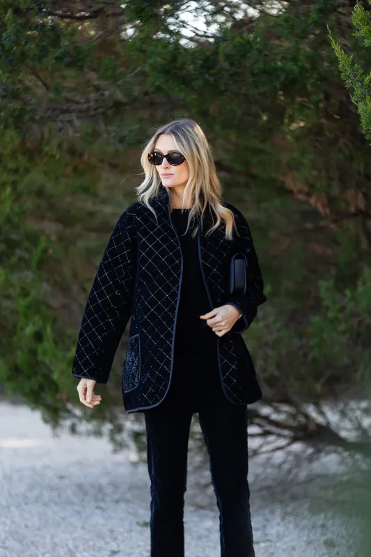 Oversized Dakota Jacket Velvet - Noir sold by Julia Amory