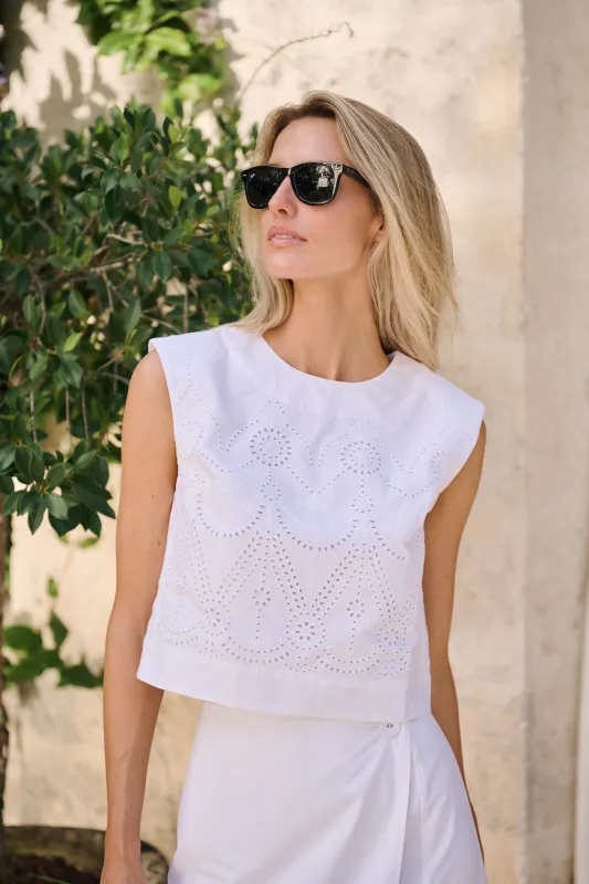 Slim Top Eyelet - Blanc made by Julia Amory