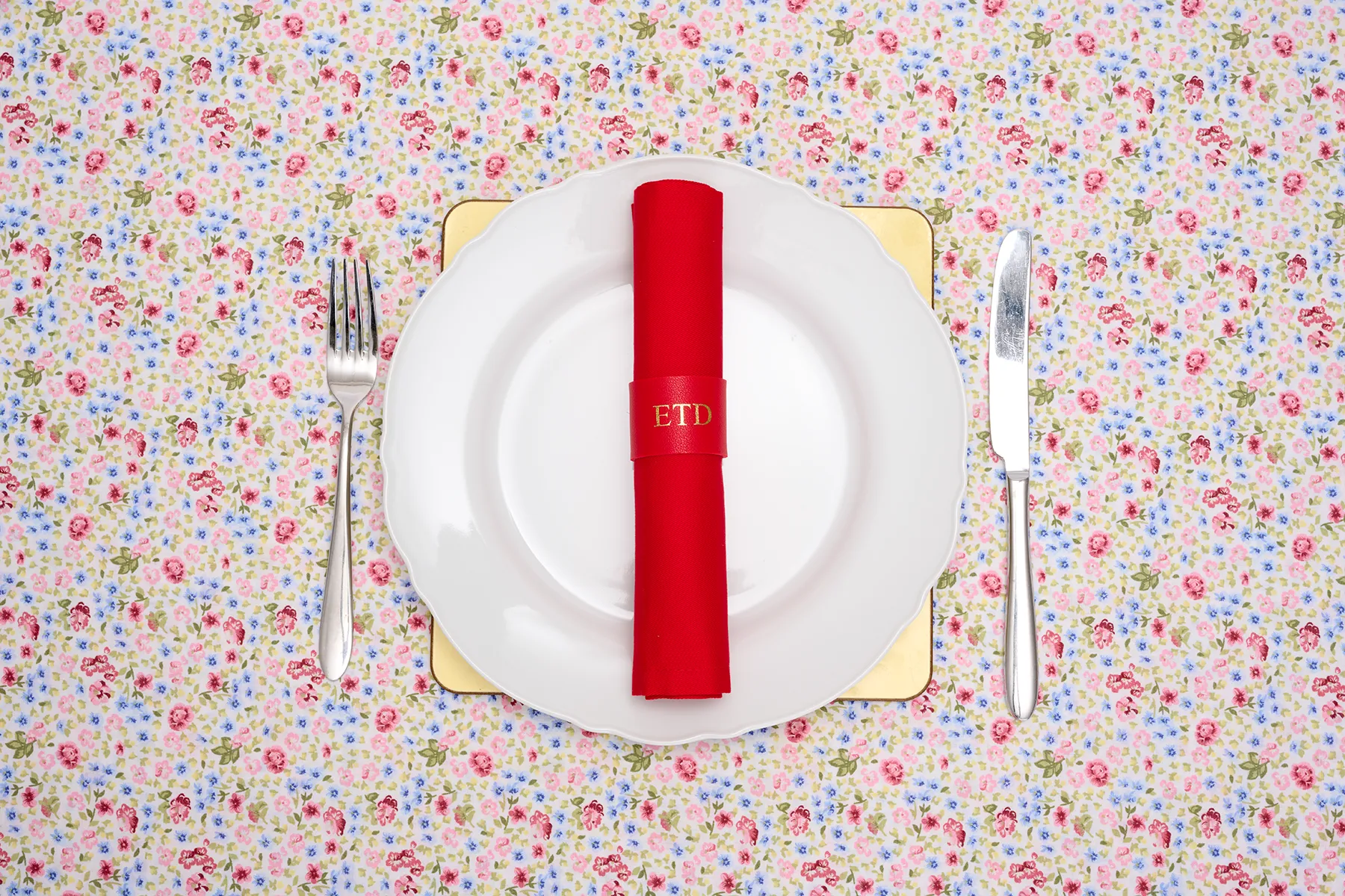 L&B Red Christmas Napkin Rings (One Off) sold by Lily and Bean product image thumbnail 4