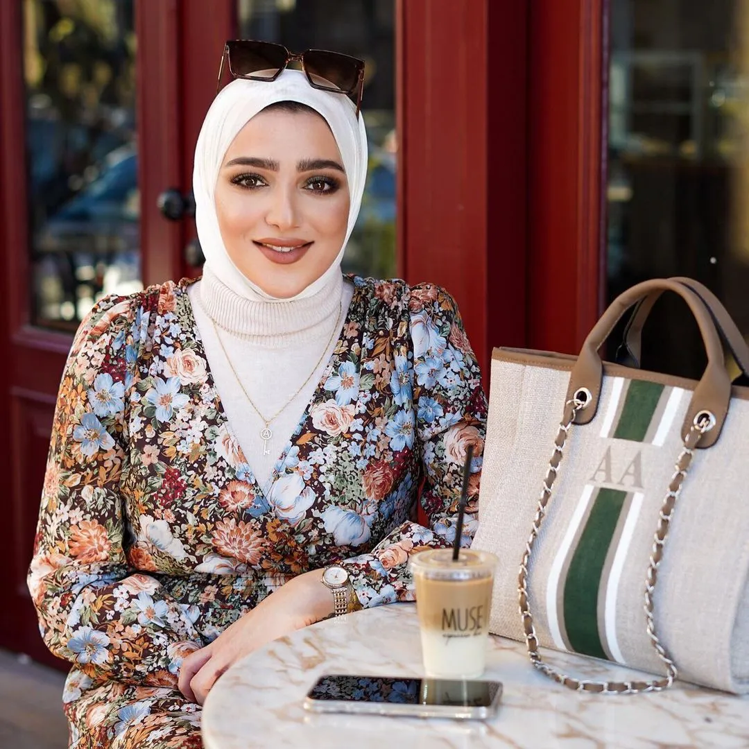 The Lily Canvas - Soft Fawn - Medium sold by Lily and Bean product image thumbnail 3