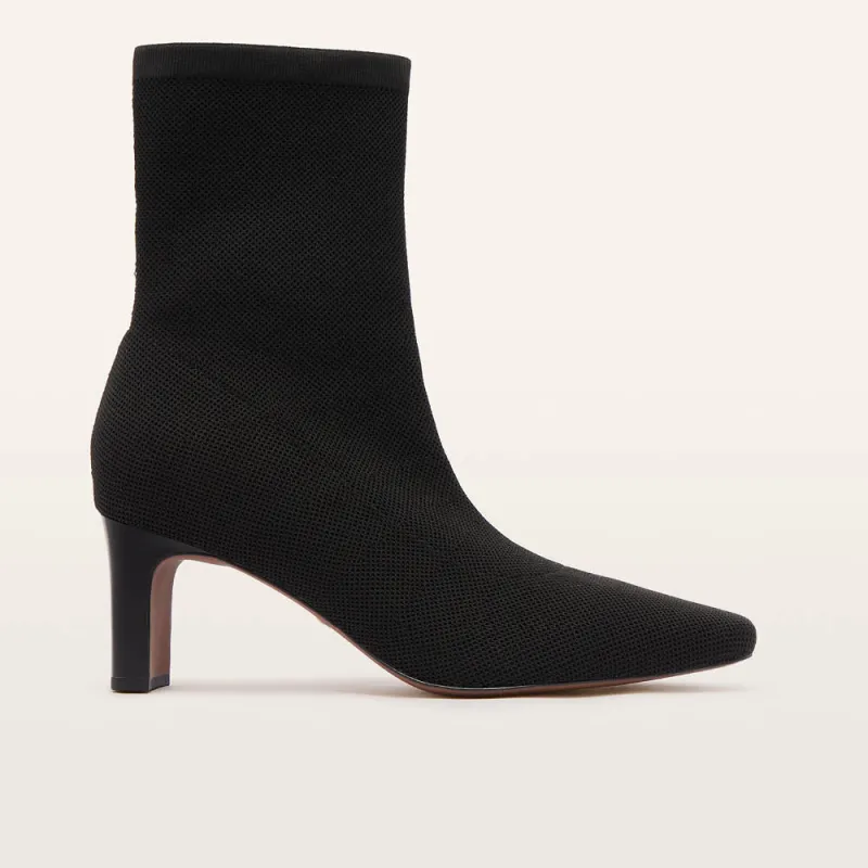 Melrose Black Knit sold by FRANKIE4