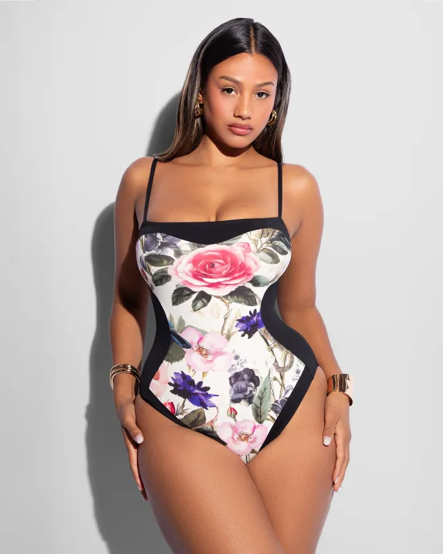 Sashy - Contour Rose Snake/Black sold by TA3