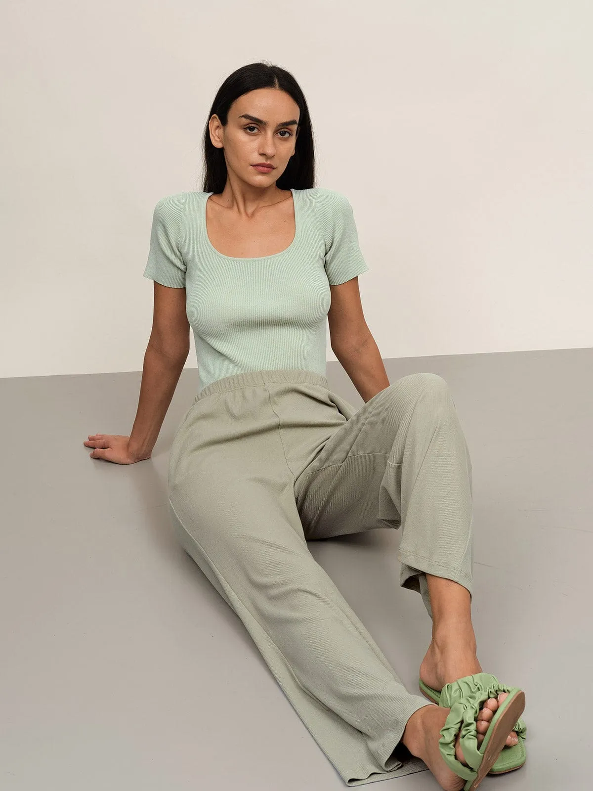 Ribbed Pocket Cotton Straight Pants sold by BERLOOK product image thumbnail 5