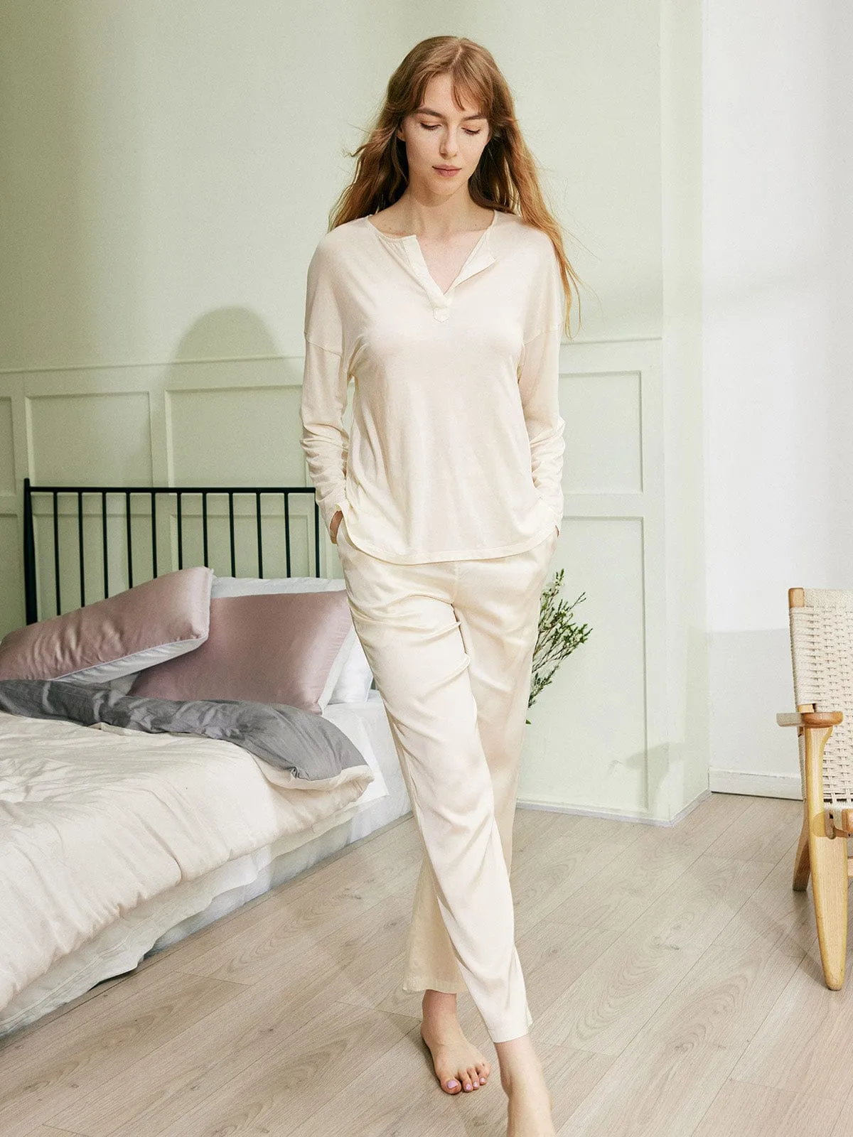 V Neck TENCEL™ Lyocell Fibers Split Top sold by BERLOOK product image thumbnail 2