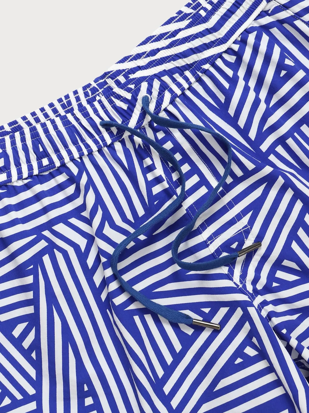 The Navy Geometric Beach Men's 5" Swimming Trunks sold by BERLOOK product image thumbnail 4