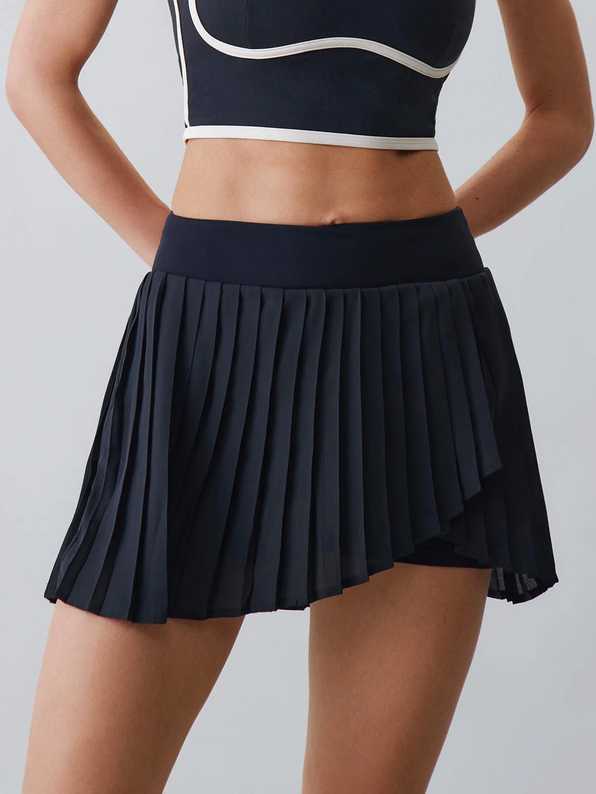 Black Pocket Sports Skirt sold by BERLOOK