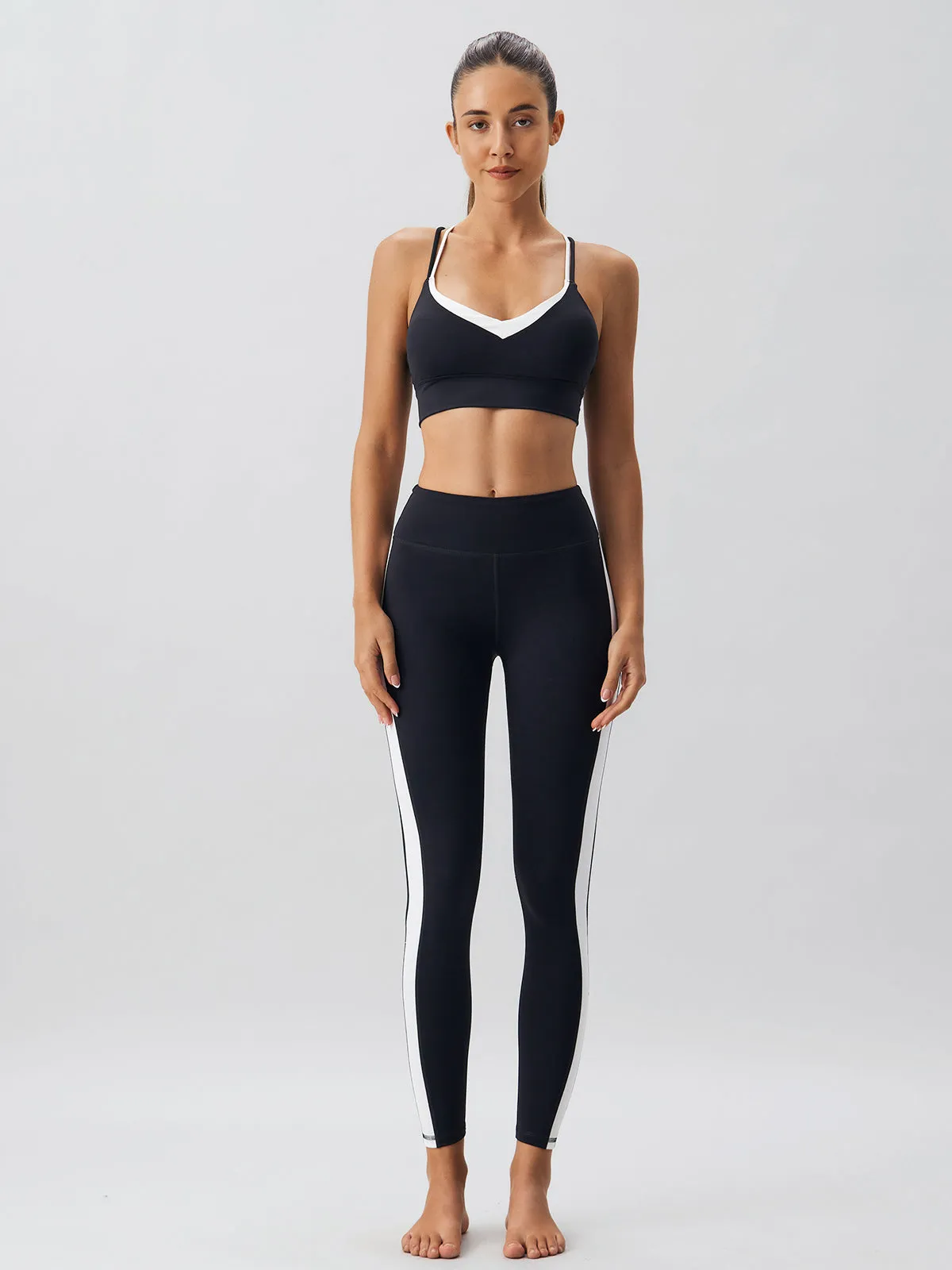 Black Contrast Line High Waisted Leggings 25" sold by BERLOOK product image thumbnail 5