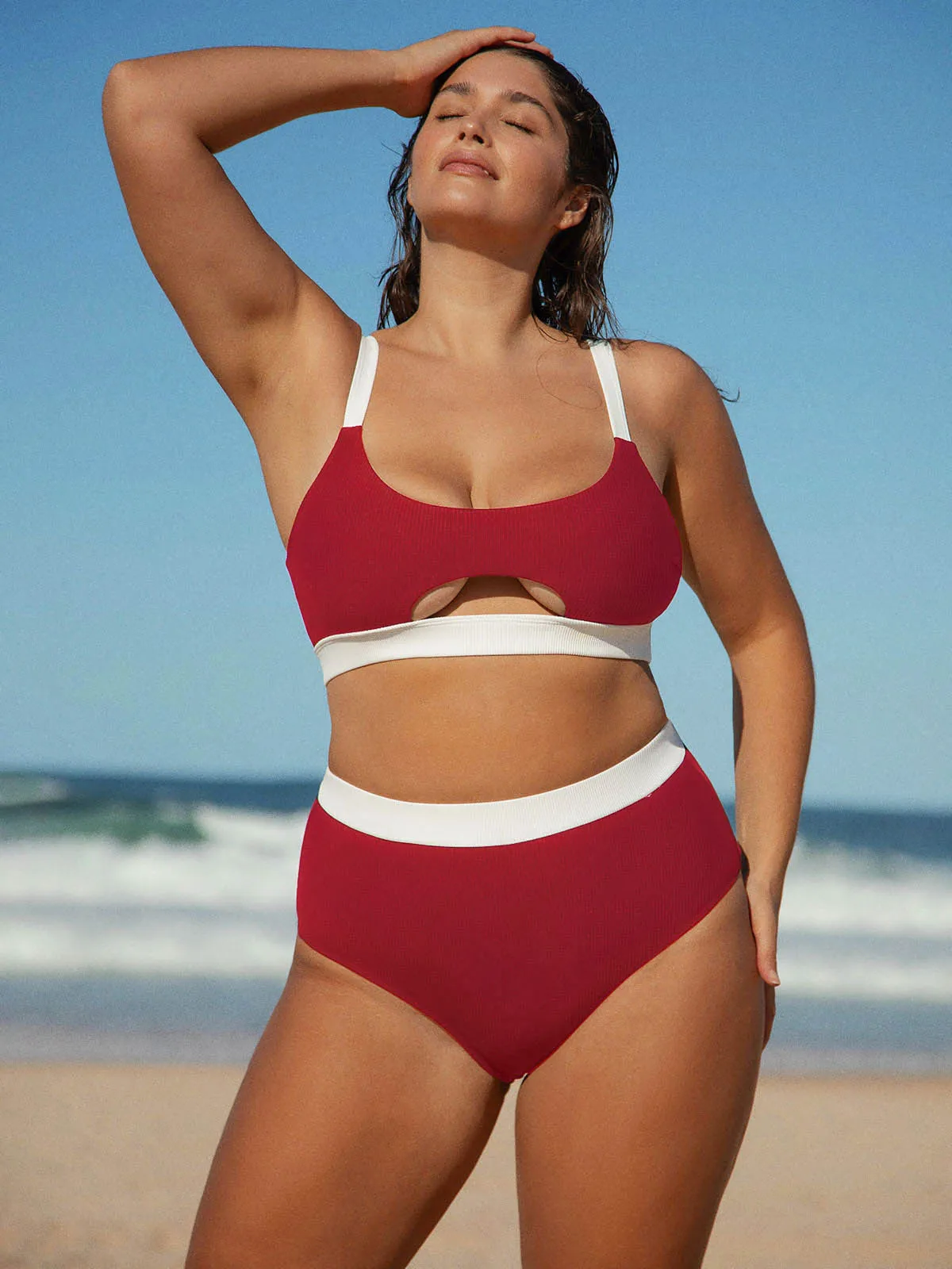 Red Contrast High-Waist Plus Size Bikini Bottom sold by BERLOOK product image thumbnail 5