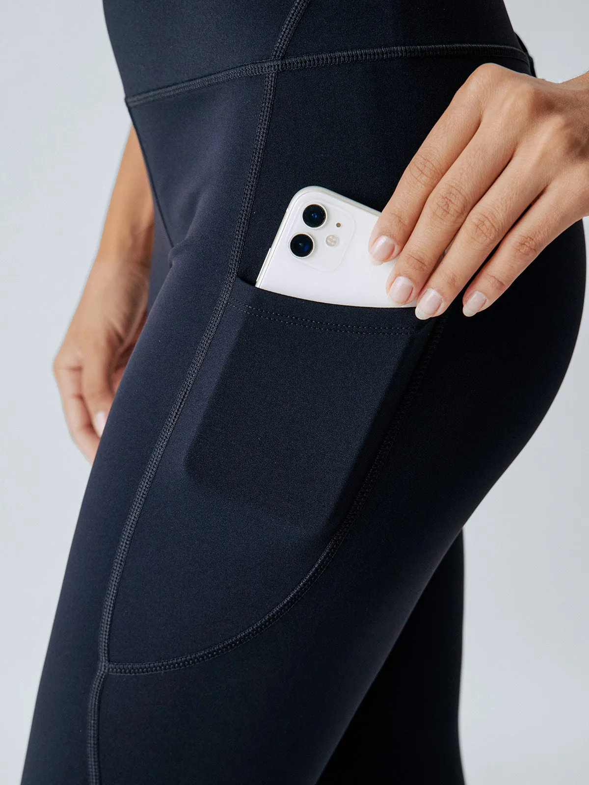 Black High-Waist Mesh Pocket Leggings 26" sold by BERLOOK product image thumbnail 2