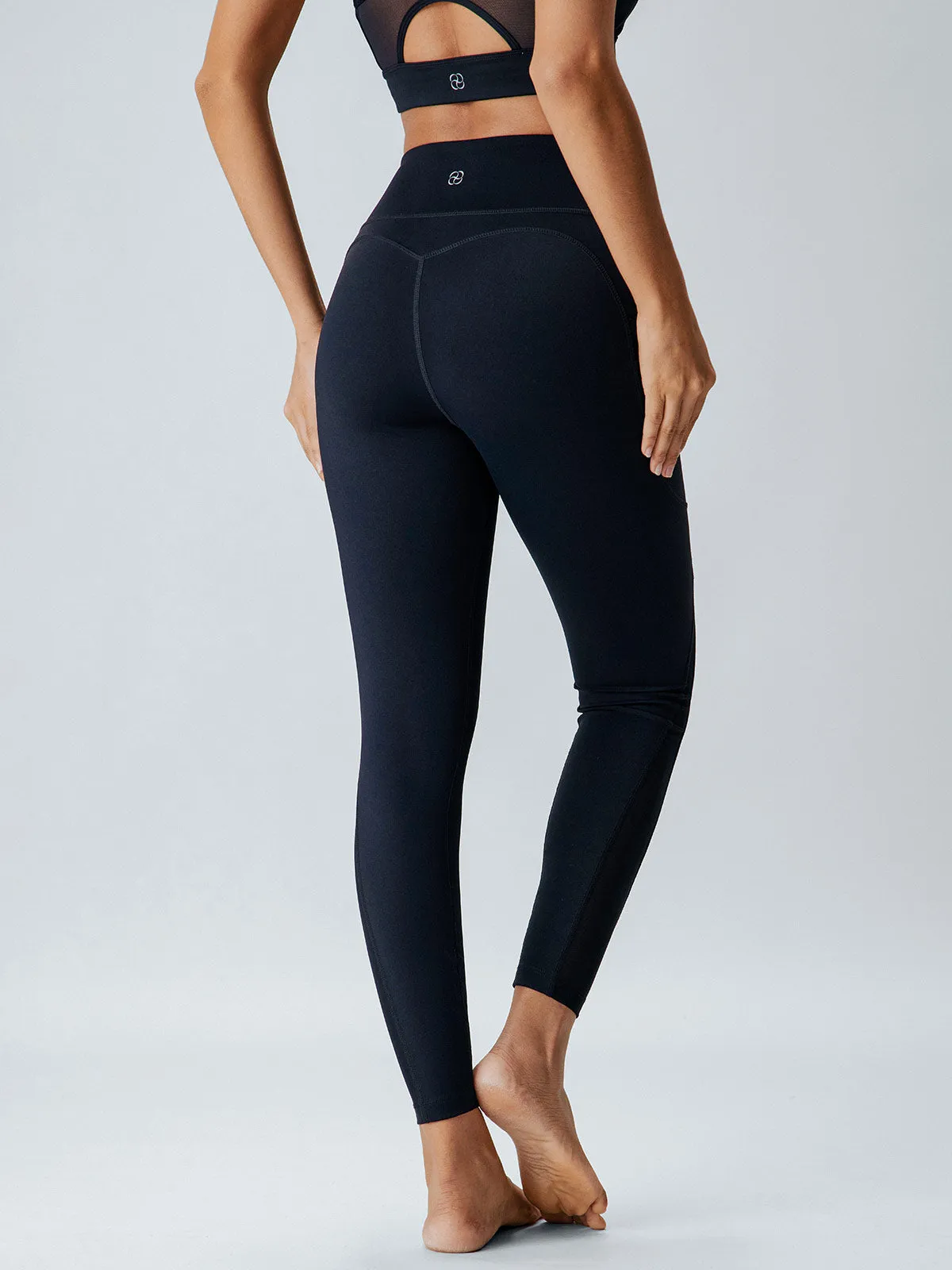 Black High-Waist Mesh Pocket Leggings 26" sold by BERLOOK product image thumbnail 3