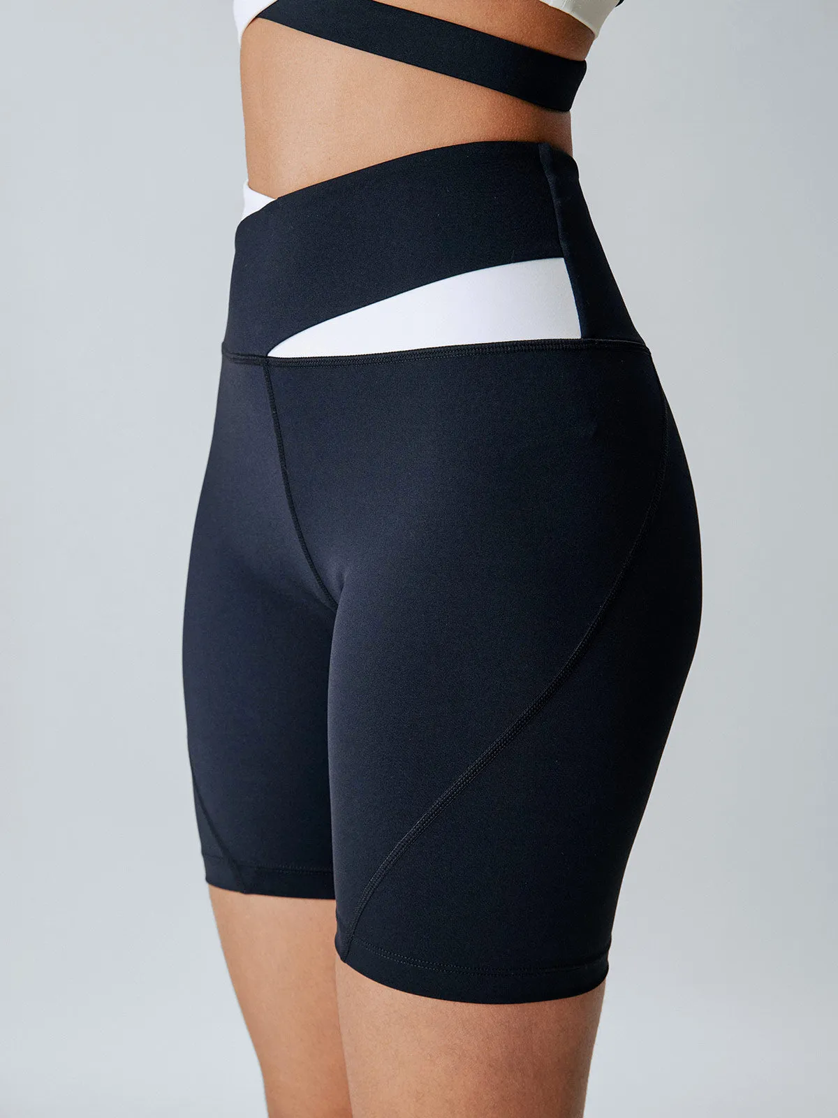 Black Crossover Shorts 6" sold by BERLOOK product image thumbnail 4