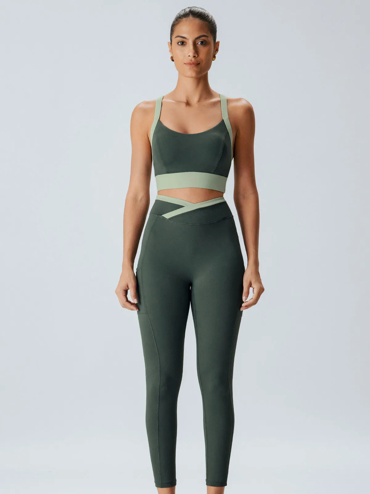 Dark Green Contrast U Neck Sports Bra sold by BERLOOK product image thumbnail 5