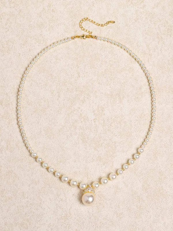 Pearl Pendant Necklace sold by BERLOOK