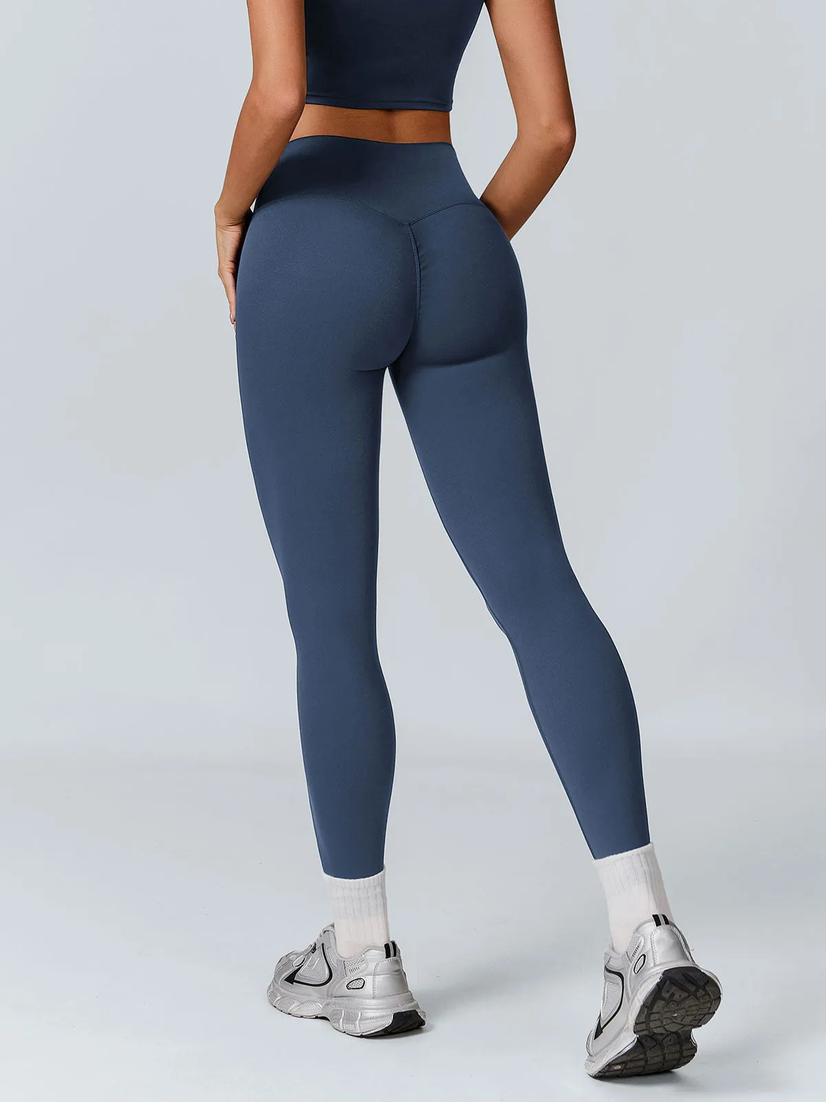 Navy Ruched Leggings 25" sold by BERLOOK product image thumbnail 3