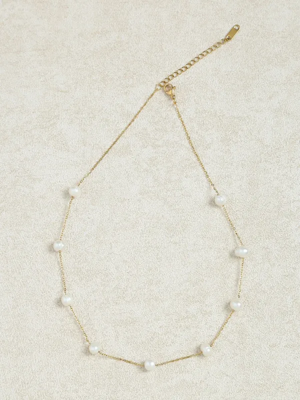 Coastal Pearl Necklace made by BERLOOK