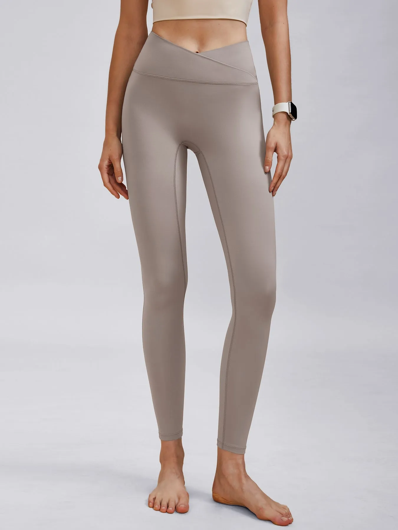 Apricot V-Waist Leggings 25" sold by BERLOOK product image thumbnail 3