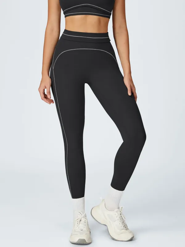 Black High-Waist Contrast-Line Leggings 26" sold by BERLOOK