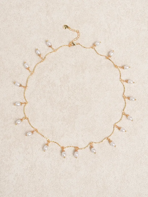 Floating Pearl Necklace made by BERLOOK