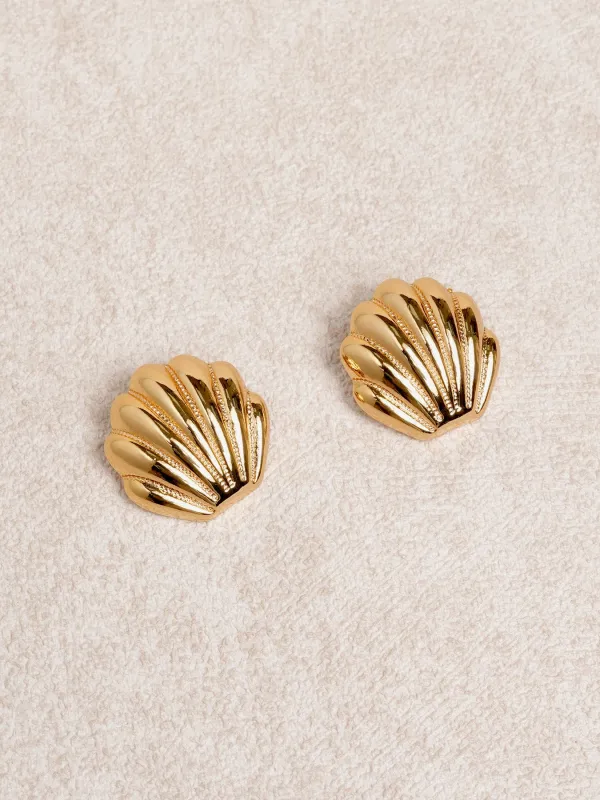 Gold Seashell Stud Earrings made by BERLOOK