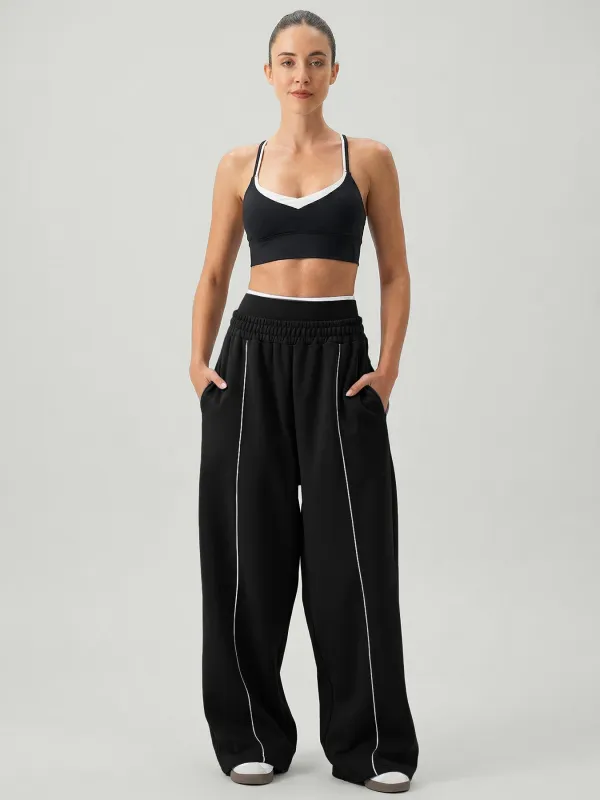 Black Side Pockets Cotton Pants made by BERLOOK