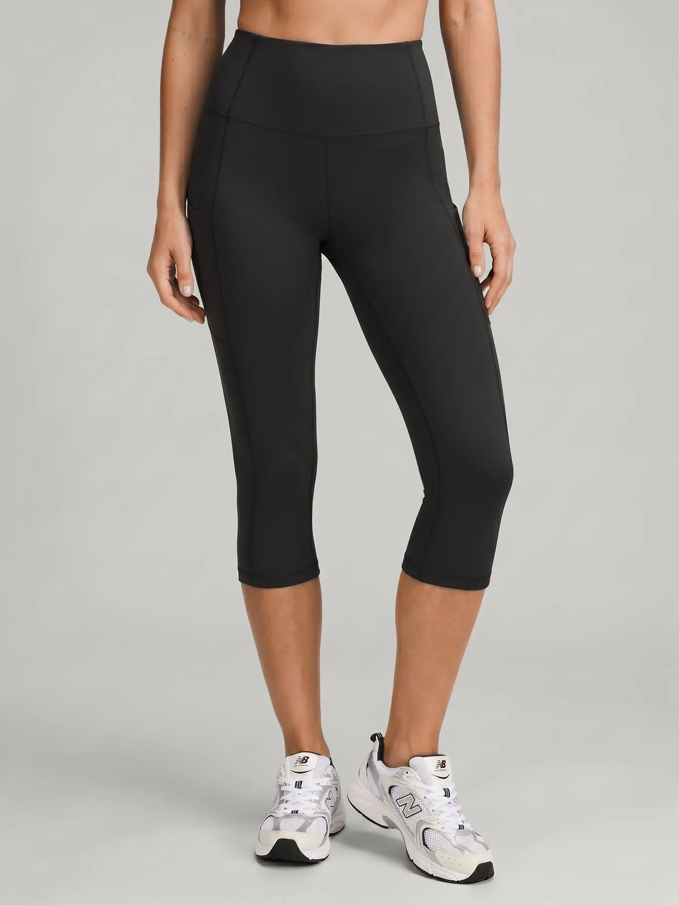 Black High Waisted Sleek Capri sold by BERLOOK product image thumbnail 2
