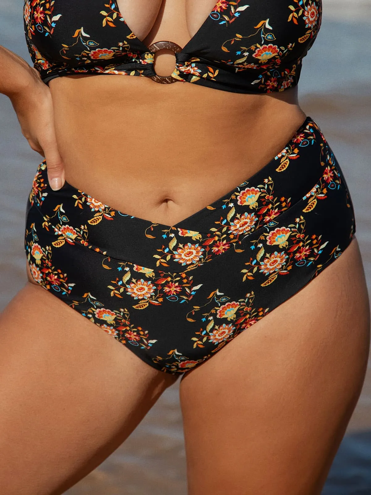 Black V-Cut Floral Plus Size Bikini Bottom sold by BERLOOK