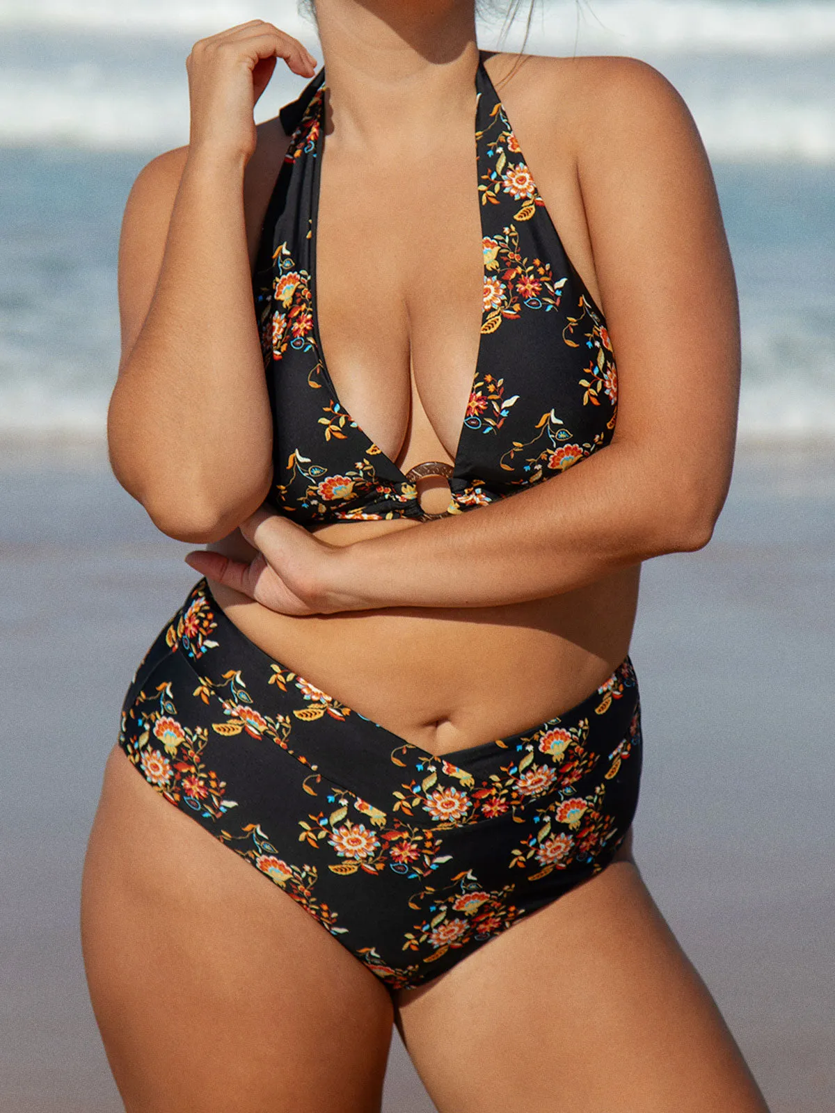 Black V-Cut Floral Plus Size Bikini Bottom sold by BERLOOK product image thumbnail 3
