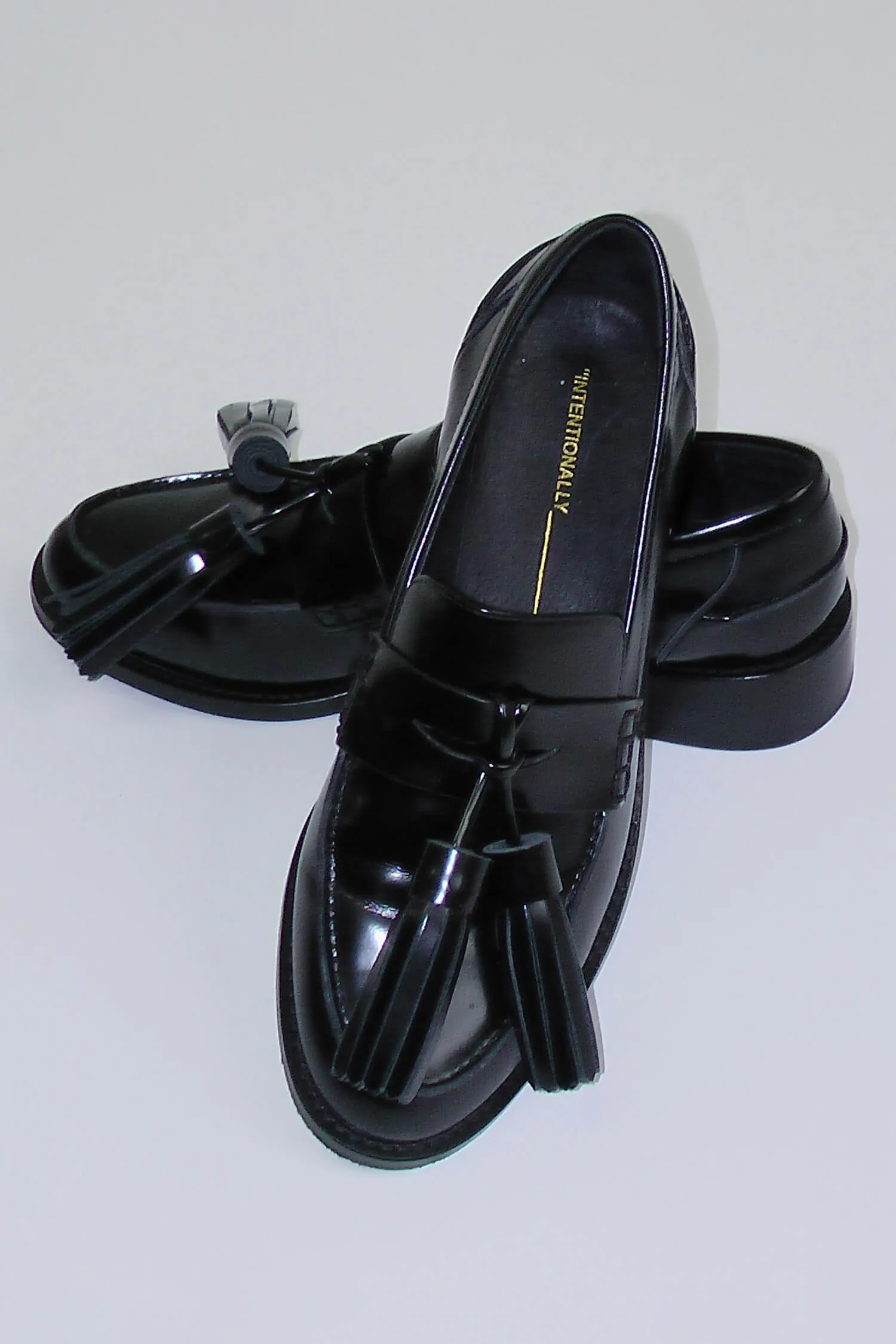 Neighbor Loafer sold by FIND ME NOW